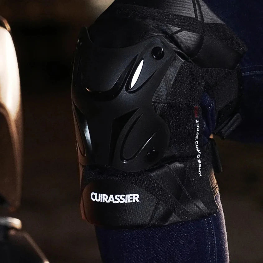 Joelheira Cuirassier com Alta Visibilidade Noturna